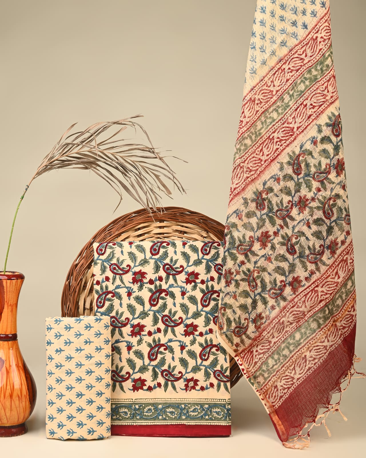 Handblock Printed Kota Doria Cream Floral Jaal Dress Material – Lightweight, artisan-crafted fabric for boutiques, designers & wholesale buyers